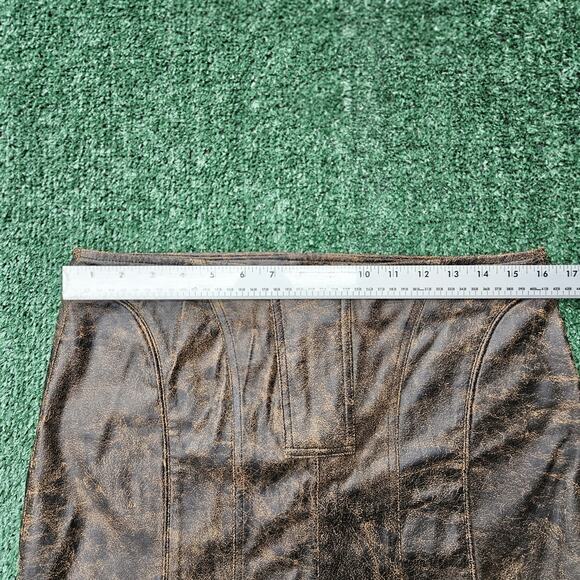 Forever 21 Size LARGE Dark Brown Faux Leather Mini Skirt High Waist Front Zip - Picture 6 of 7